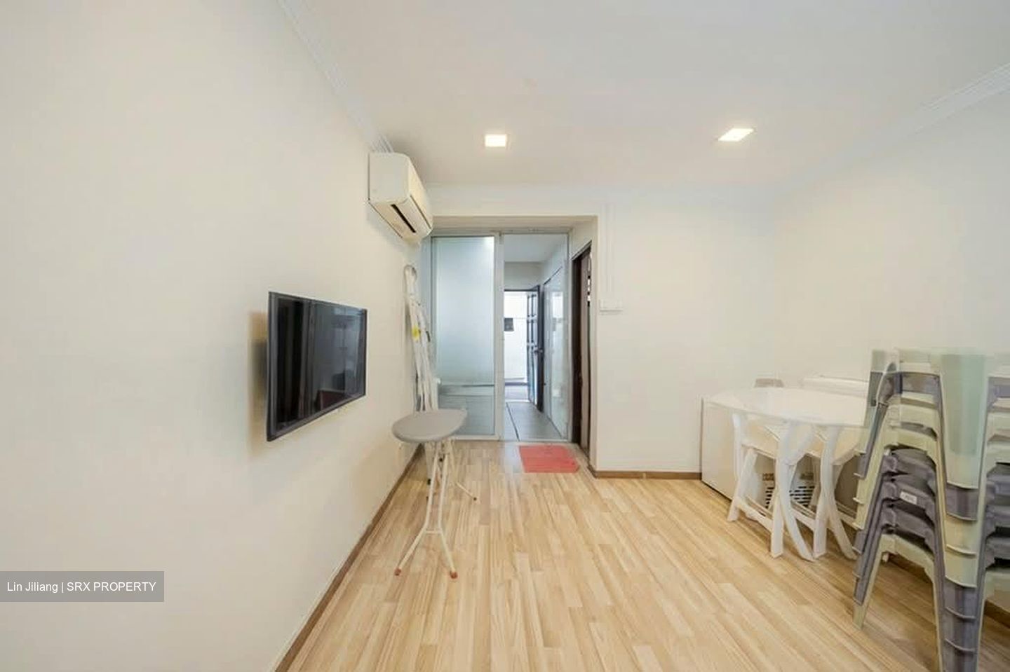 Kovan Regency (D19), Terrace #543062761